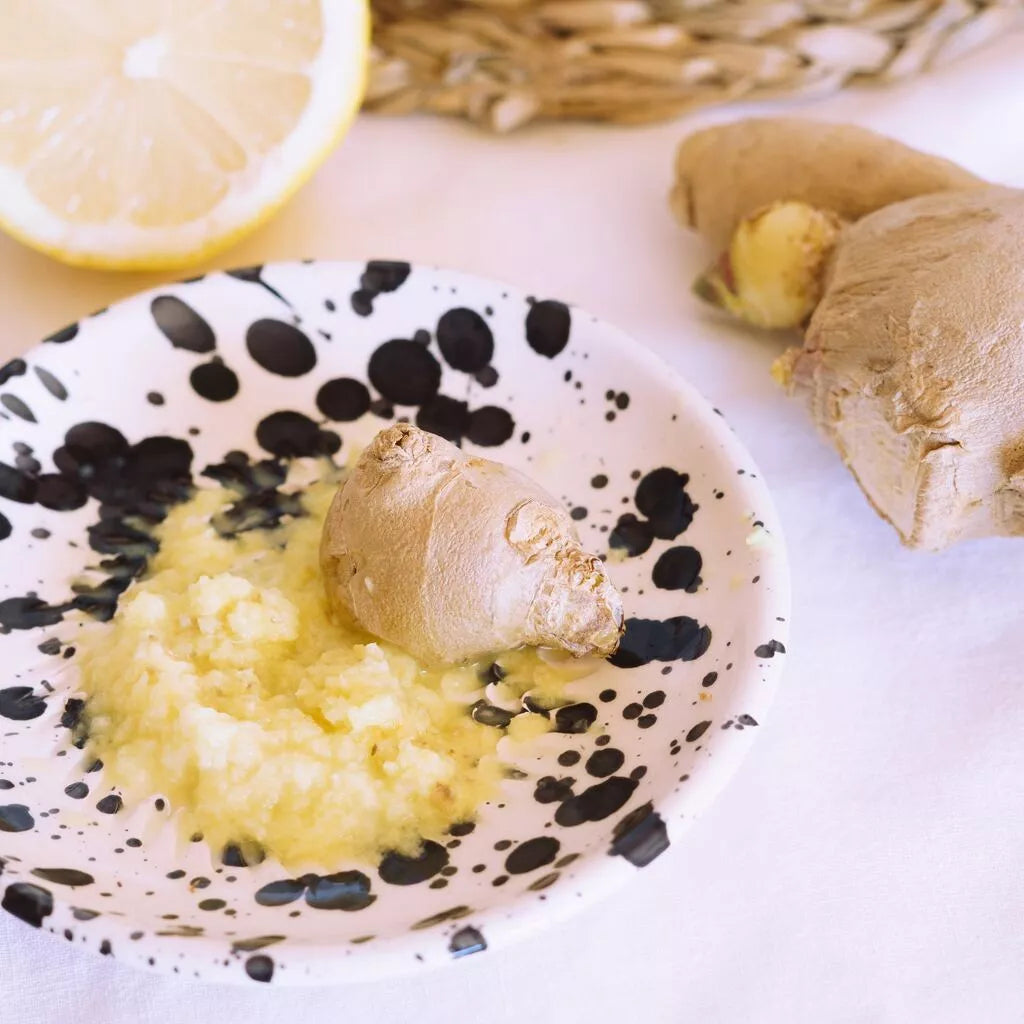 Assiette râpe "Caly" Noir et Blanc - Céramique