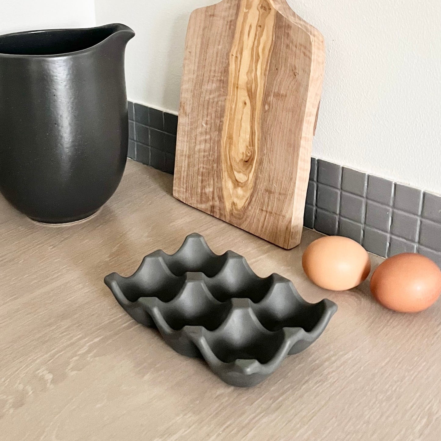 Support à oeufs Gris anthracite - Jesmonite