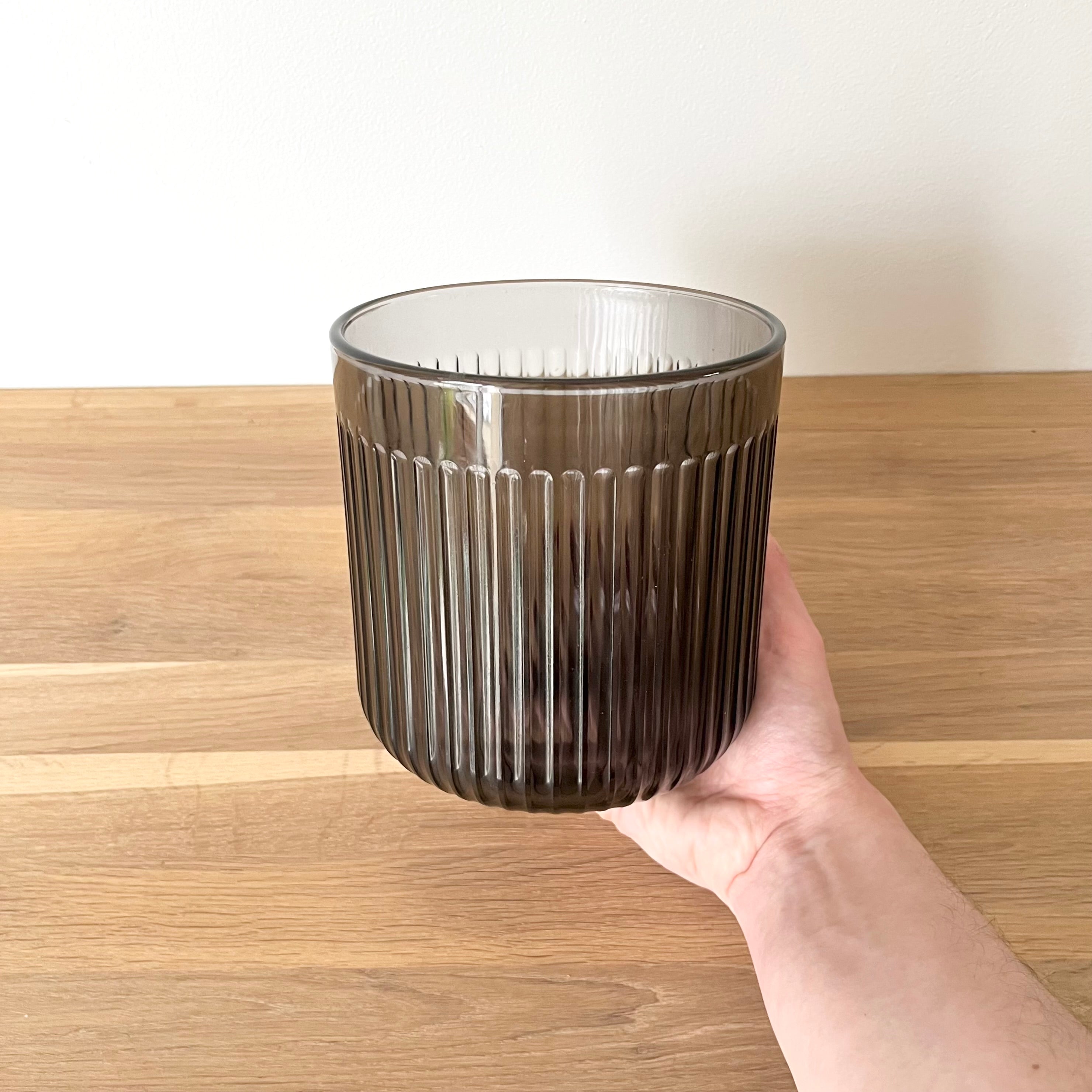 Cache-pot gris & reflet violet