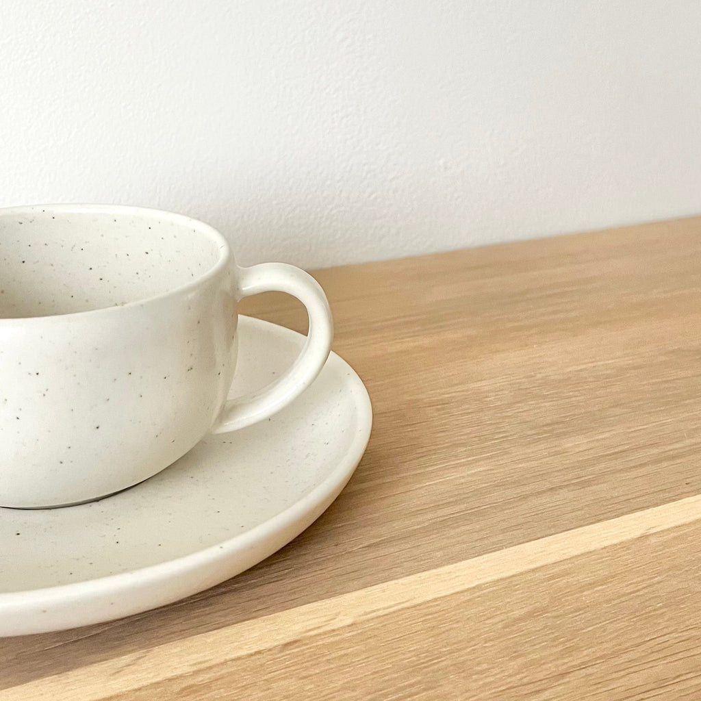 Tasse avec soucoupe "Omi" Noir - Grès fin