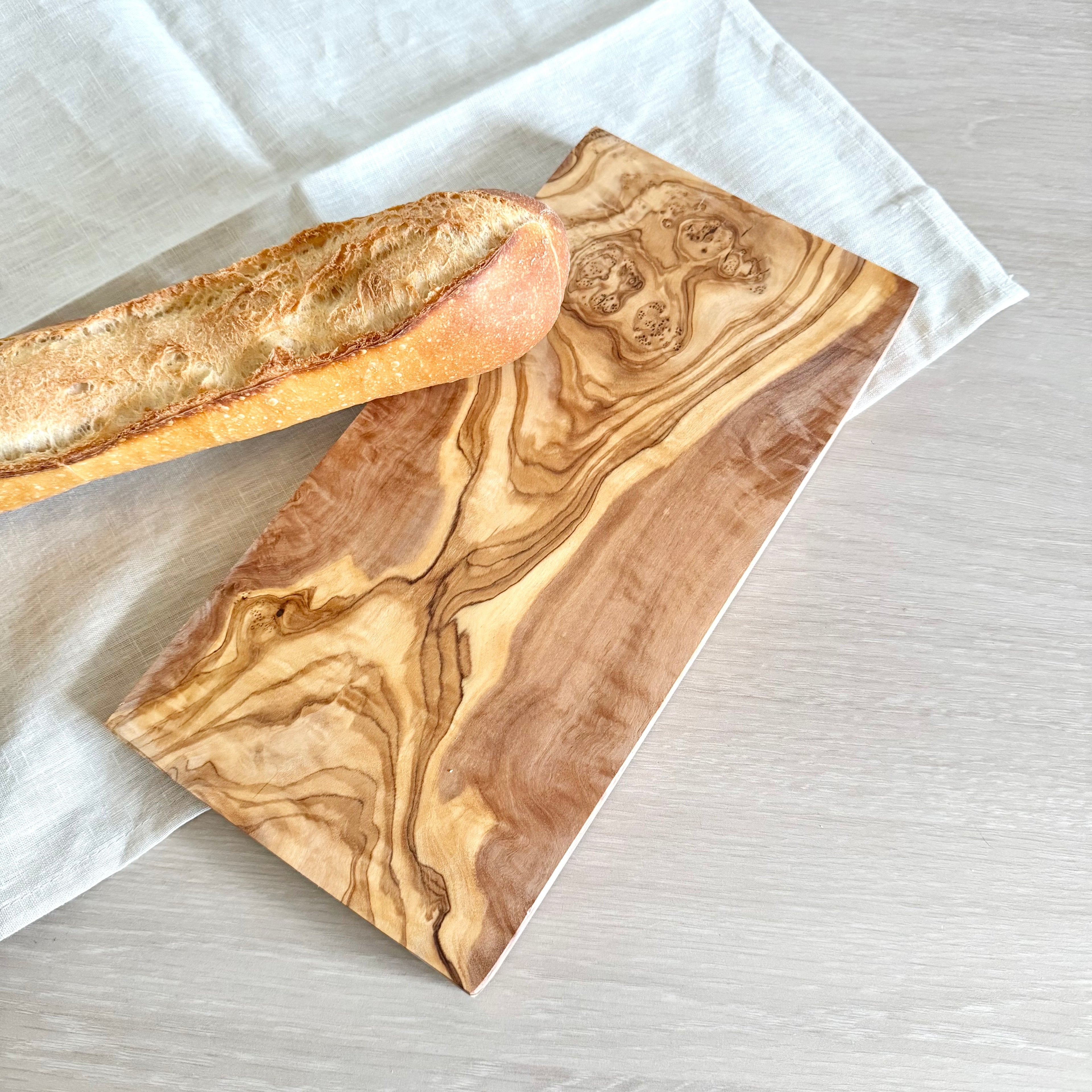 Planche à découper rectangle - Bois d'olivier 100% naturel