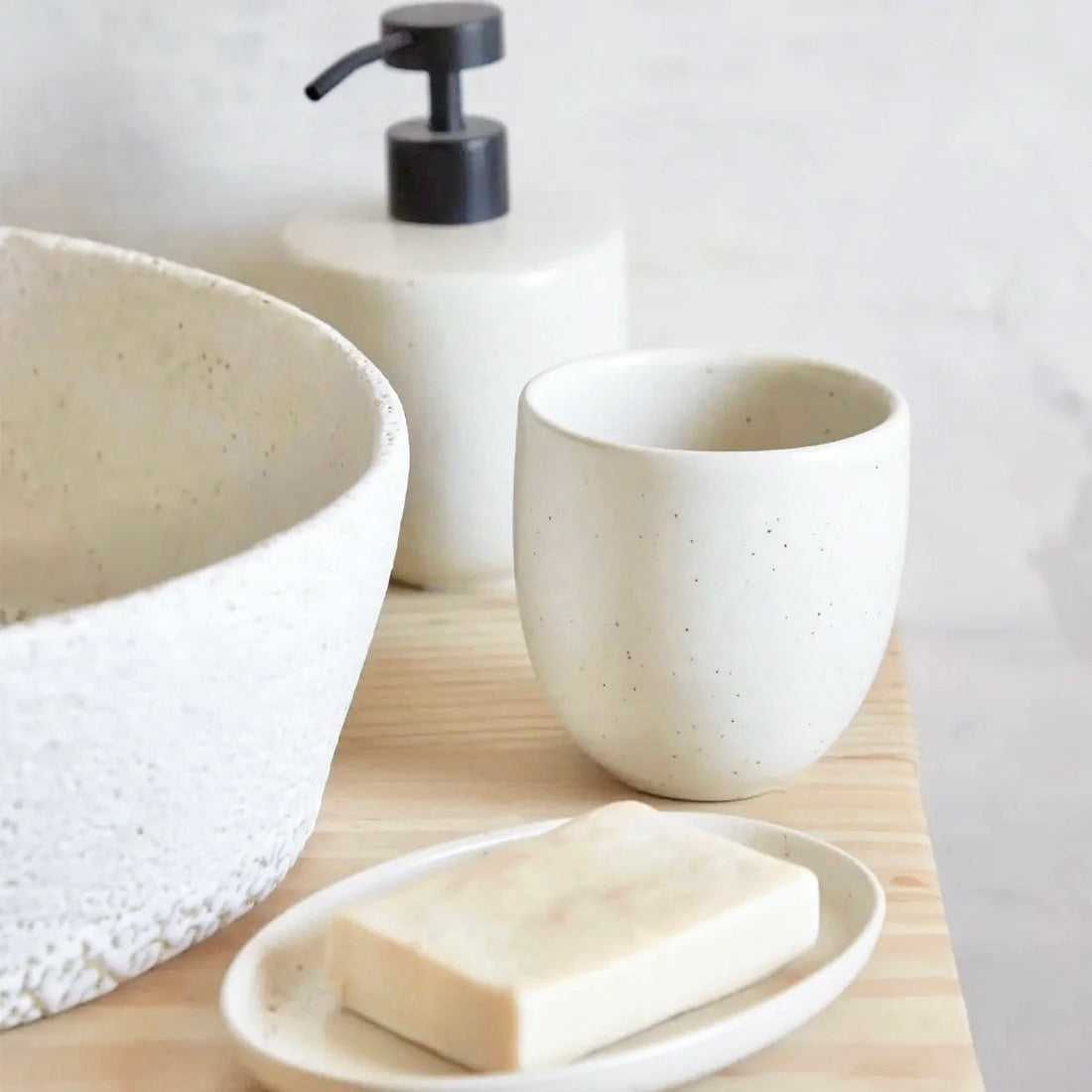 Distributeur de Savon "Malo" Écru - Grès fin