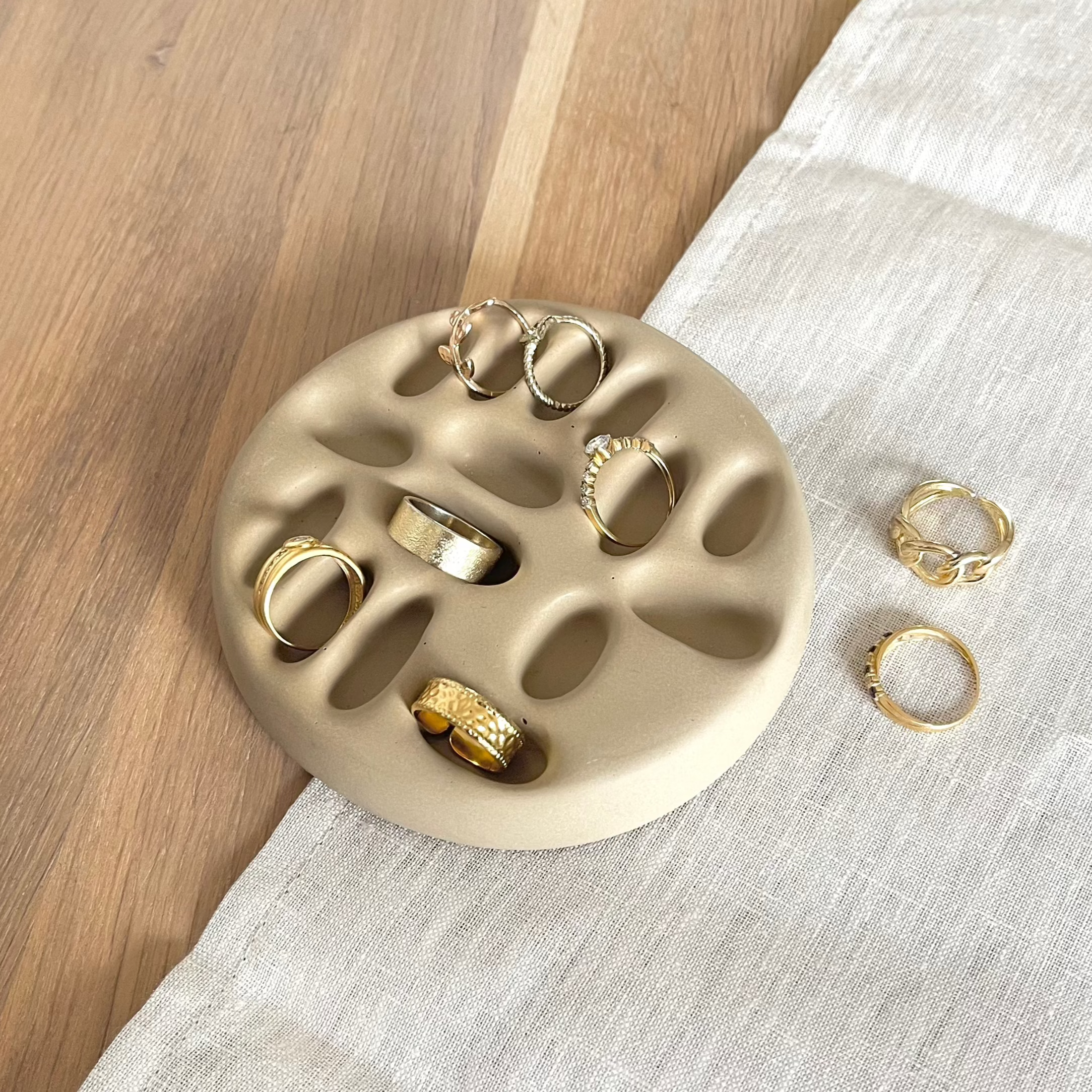 Support à bagues "Lulu" Blanc - Résine acrylique