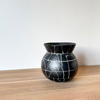 Vase/cache-pot noir et blanc