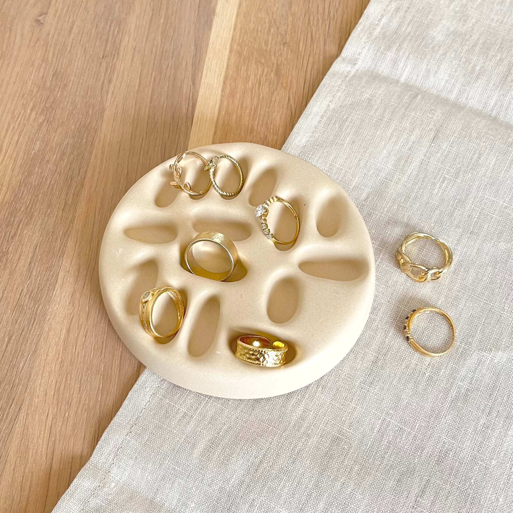 Support à bagues "Lulu" Blanc - Résine acrylique