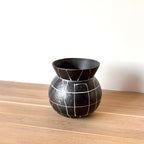 Vase/cache-pot noir et blanc