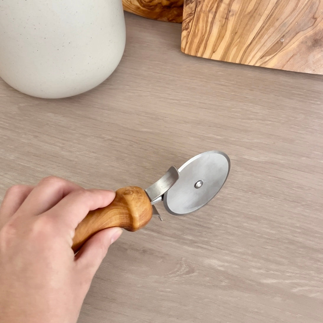Rouleau à pizza - Bois d'olivier 100% naturel